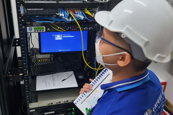 ภาพทีมงาน EXPERT IT SOLUTION